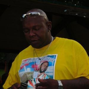 Meet your Posher, Larry